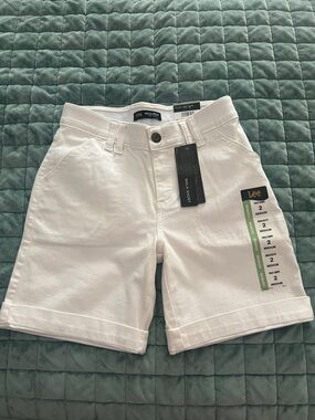 Lee Flex Motion White Denim Walk Shorts - Size 2